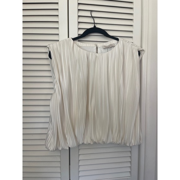 LOFT Tops - LOFT Ivory Pleated Bubble Hem Sleeveless Top Womens Size Large